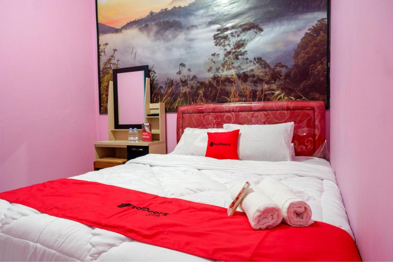 Reddoorz Syariah Near Telaga Warna Dieng Diyeng Exteriör bild