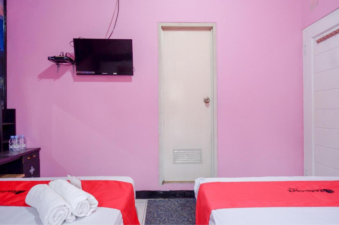 Reddoorz Syariah Near Telaga Warna Dieng Diyeng Exteriör bild